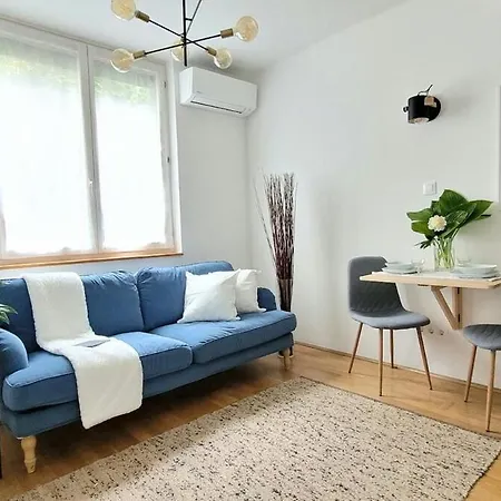 Cozy 2 Room Apartment In The Heart Of Buda Budapešť