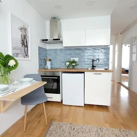 Cozy 2 Room Apartment In The Heart Of Buda Budapest